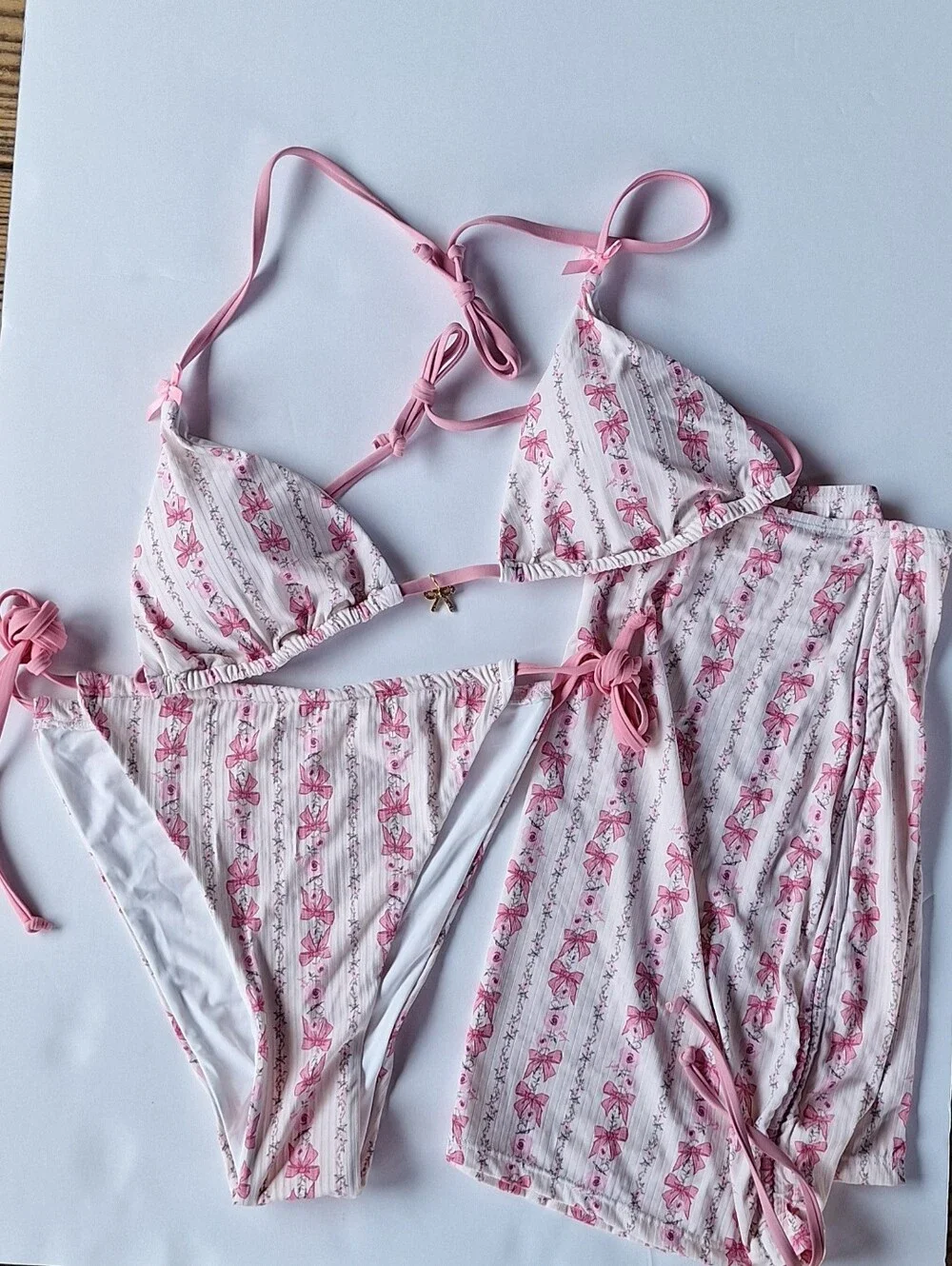 Betsey Johnson 3-Piece Bikini Set Pink Bow Ribbon Print Girly Sz M NWOT Liner